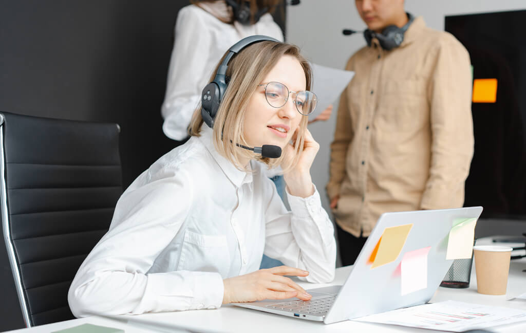 Teilnehmerinnen und Teilnehmer bei einer UX/UI Design Ausbildung in Stuttgart